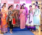 Alka Nishar at the Aza store launch in Ludhiana on 18th May 2012.jpg